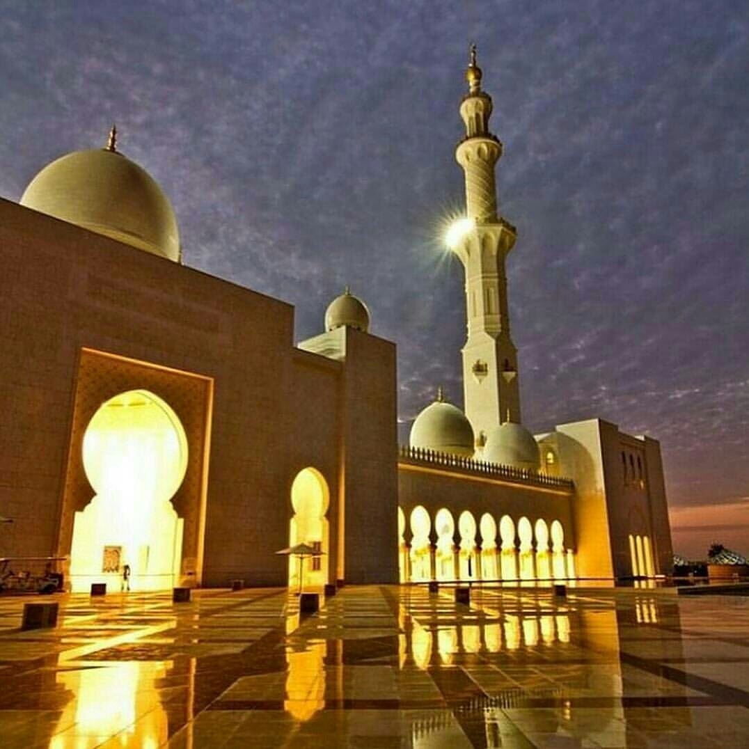 Мусульмански свет. Аль Анбия мечеть. Мечеть в Дубае. Жемчужина пустыни мечеть. Мечеть в Абу Даби.